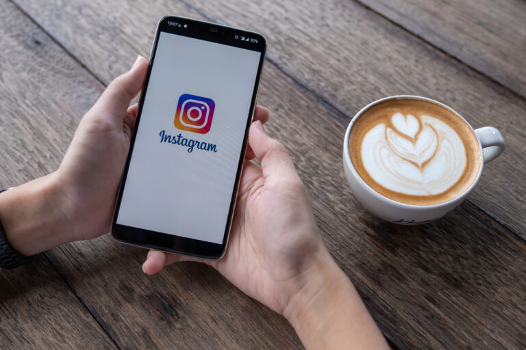 Unblock Instagram at School: VPN & Options