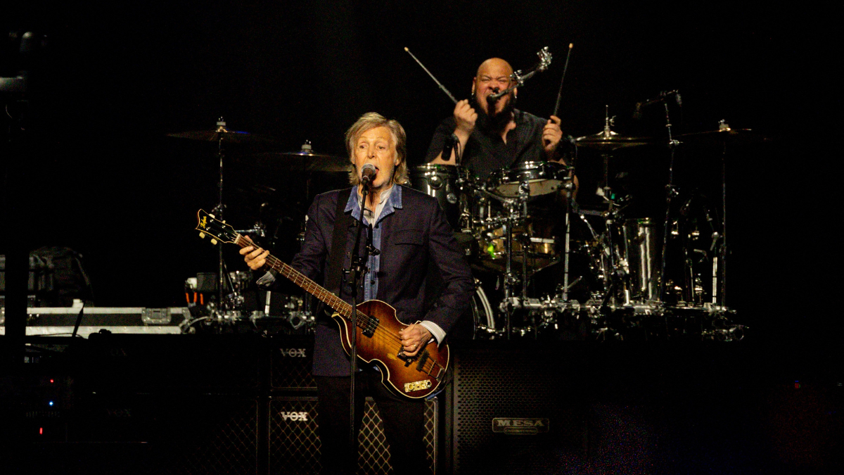 Paul McCartney Performance